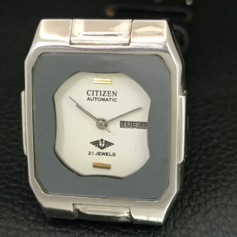 Vintage 1981 Citizen Automatic Mens Silver Watch W/daydate & Gold accents